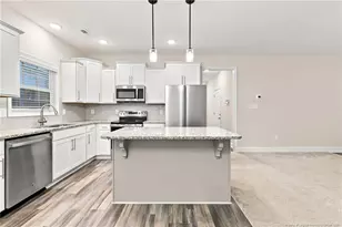 189 Orchard Ln, Parkton, NC 28371 - Photo 10