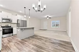 189 Orchard Ln, Parkton, NC 28371 - Photo 18