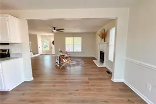 6418 Streeter Dr, Hope Mills, NC 28348 - Photo 10