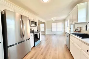 6418 Streeter Dr, Hope Mills, NC 28348 - Photo 14