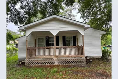 902 E 13th Street, Lumberton, NC 28358 - Photo 1