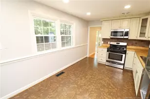 1009 Dogwood Ln, Raleigh, NC 27607 - Photo 24