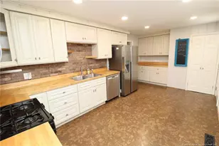 1009 Dogwood Ln, Raleigh, NC 27607 - Photo 18