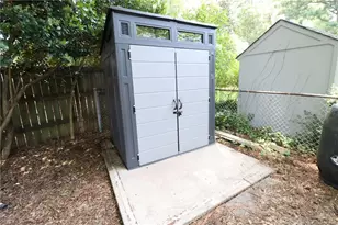 1009 Dogwood Ln, Raleigh, NC 27607 - Photo 42