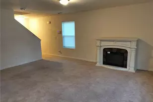 405 Holman St, Fayetteville, NC 28306 - Photo 4