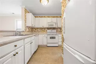 3322 Harbour Pointe Pl, Fayetteville, NC 28314 - Photo 8