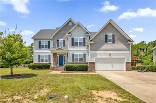 5720 Gentleman Dr, Hope Mills, NC 28348 - Photo 1