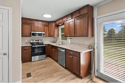 6604 Vaughn Road, Fayetteville, NC 28304 - Photo 8