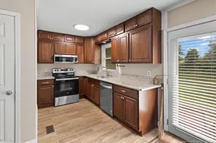 6604 Vaughn Rd, Fayetteville, NC 28304 - Photo 8