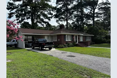 704 W 27th Street, Lumberton, NC 28358 - Photo 2