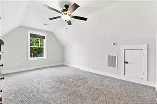30240 W Lake Dr, Wagram, NC 28396 - Photo 24