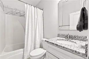 30240 W Lake Dr, Wagram, NC 28396 - Photo 22