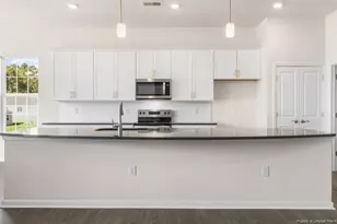 824 Fernwind Cir, Aberdeen, NC 28315 - Photo 6
