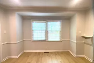 2721 Mirror Lake Dr, Fayetteville, NC 28303 - Photo 10