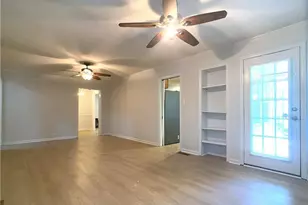 2721 Mirror Lake Dr, Fayetteville, NC 28303 - Photo 12