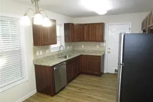 4110 Craigwood Ln, Hope Mills, NC 28348 - Photo 4