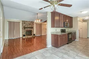3391 Hawthorne St, Hope Mills, NC 28348 - Photo 6