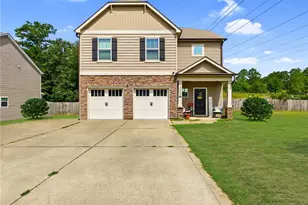 3620 Ambition Rd, Fayetteville, NC 28306 - Photo 1