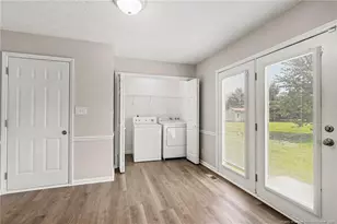 7009 Byerly Dr, Hope Mills, NC 28348 - Photo 10