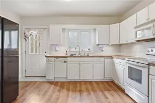 206 E 2nd Ave, Red Springs, NC 28377 - Photo 16