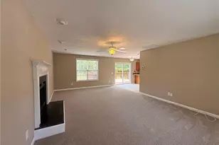 42 Grayson Pl, Sanford, NC 27332 - Photo 4