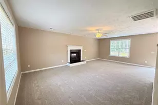 42 Grayson Pl, Sanford, NC 27332 - Photo 2