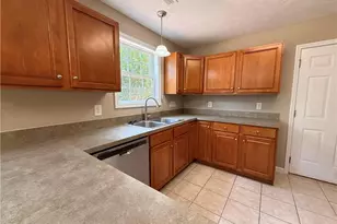 42 Grayson Pl, Sanford, NC 27332 - Photo 6