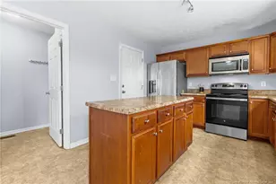 9008 Grouse Run Ln, Fayetteville, NC 28314 - Photo 12