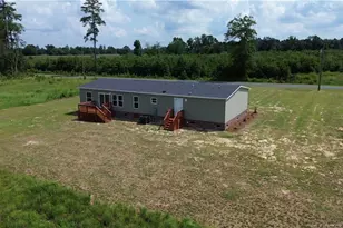 866 Roberta Rd, Fairmont, NC 28340 - Photo 2