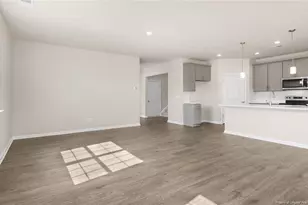 357 Maddox Dr, Aberdeen, NC 28315 - Photo 10