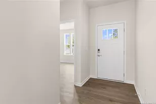 357 Maddox Dr, Aberdeen, NC 28315 - Photo 2