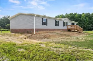 168 Old Baker Rd, Maxton, NC 28364 - Photo 4