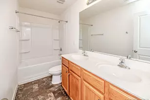 305 Battery Way, Bunnlevel, NC 28323 - Photo 18