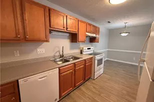 4029 Professional Dr, Hope Mills, NC 28348 - Photo 4