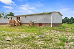 192 Old Baker Rd, Maxton, NC 28364 - Photo 4