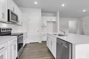 3086 Platinum Cir, West End, NC 27376 - Photo 8