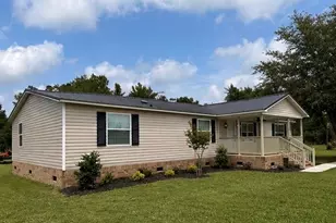 272 Timber Path Rd, Fairmont, NC 28340 - Photo 2