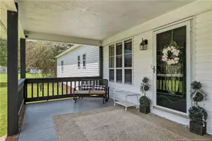 41 Lenors Dr, Lumberton, NC 28360 - Photo 8
