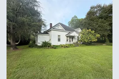 223 West Third Avenue, Red Springs, NC 28377 - Photo 1