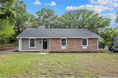 5404 Sandstone Drive, Fayetteville, NC 28311 - Photo 2