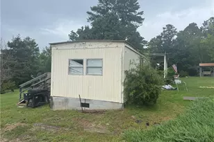 152 Auburn St, Fayetteville, NC 28306 - Photo 2