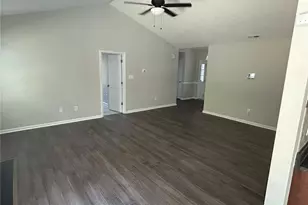 735 Fairfield Cir, Raeford, NC 28376 - Photo 6