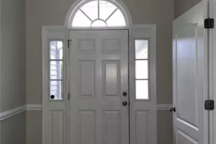 735 Fairfield Cir, Raeford, NC 28376 - Photo 2