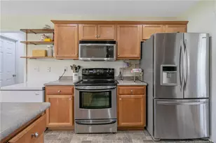 1906 Sunshine Ct, Hope Mills, NC 28348 - Photo 22