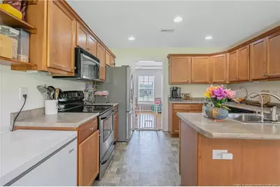 1906 Sunshine Court, Hope Mills, NC 28348 - Photo 18