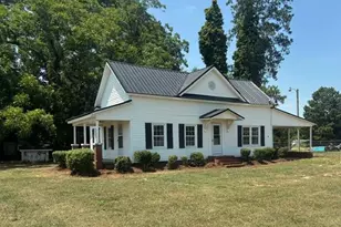 4585 Plain View Hwy, Plain View, NC 28334 - Photo 1