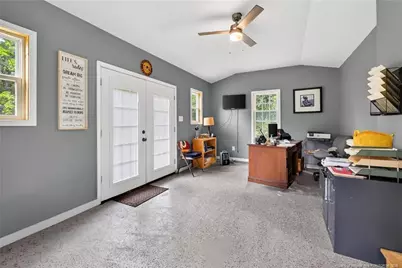 423 E Edinborough Avenue, Raeford, NC 28376 - Photo 32