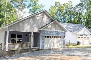 3259 Yorkshire Cir, Sanford, NC 27332 - Photo 2