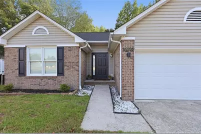 5923 Lively Court, Fayetteville, NC 28306 - Photo 2