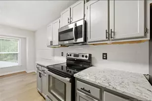 5923 Lively Ct, Fayetteville, NC 28306 - Photo 6
